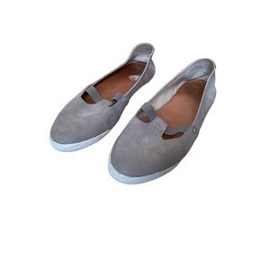 Frye Melanie T-Strap Flats